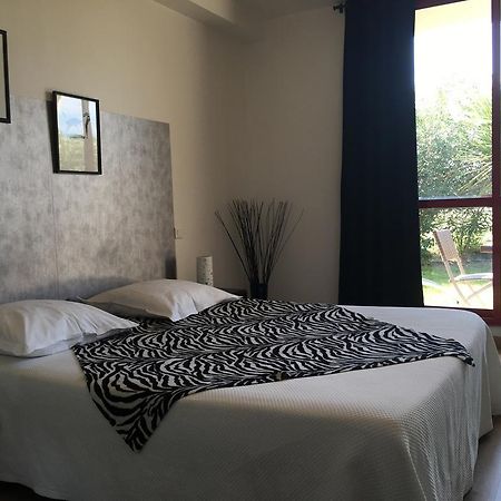 Appart'Hotel Et Chambres Essentiel Spa アルル エクステリア 写真