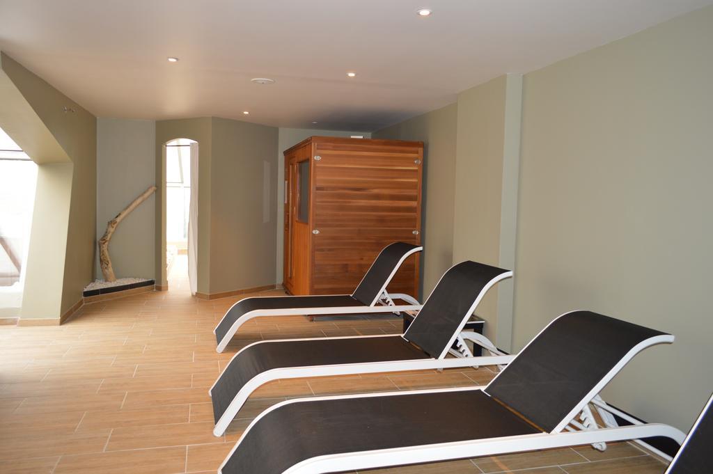 Appart'Hotel Et Chambres Essentiel Spa アルル エクステリア 写真