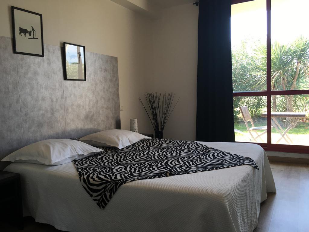 Appart'Hotel Et Chambres Essentiel Spa アルル エクステリア 写真